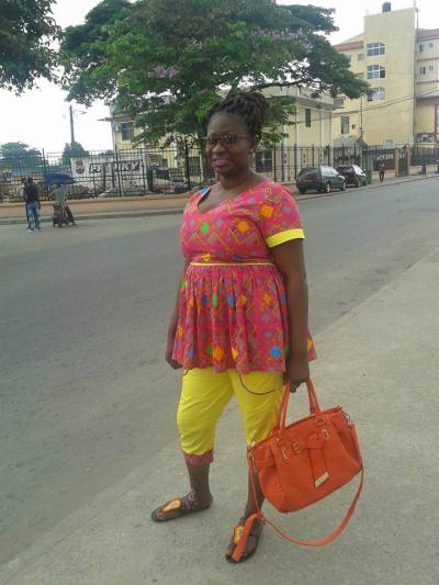 Elvire michele 41 Jahre Yaoundé Kamerun