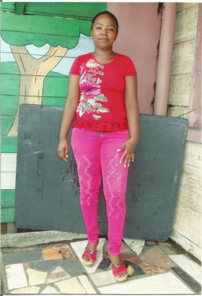 Cathya 35 ans Toamasina Madagascar