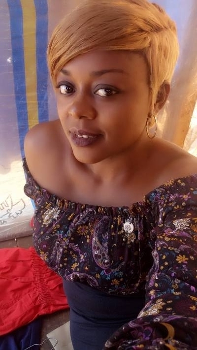 Eléonore 36 ans Yaoundé 2 Cameroun