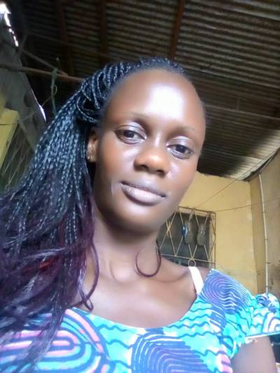 Elodie 31 ans Douala Cameroun