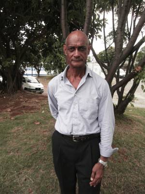Jacques 73 ans St Denis Réunion