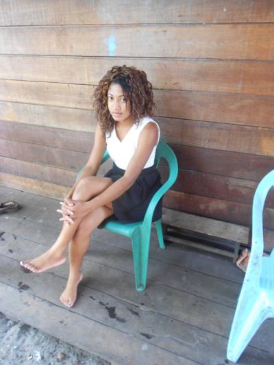 Larissa 26 years Sambava Madagascar