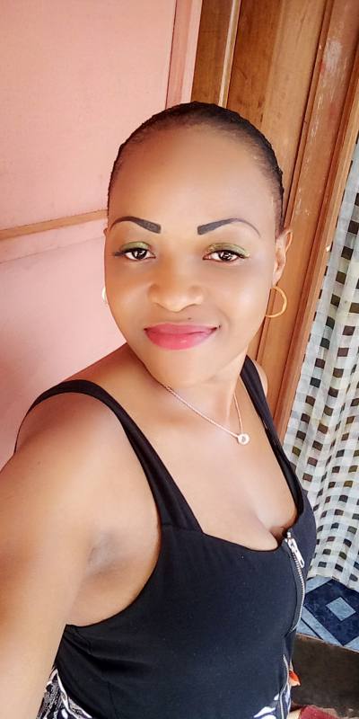 Helene 37 ans Douala Cameroun