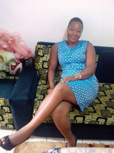 Edwige 45 ans Douala  Cameroun
