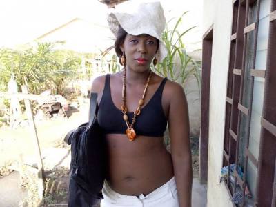 Maria 35 years Douala Cameroon