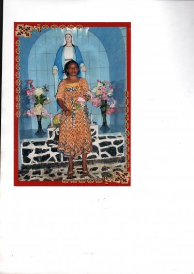 Tracy 38 Jahre Yaoundé Kamerun