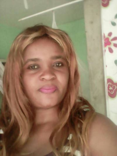 Rita 38 ans Yaounde Cameroun