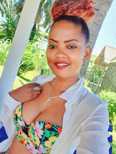 Tiana 32 ans Toamasina Madagascar