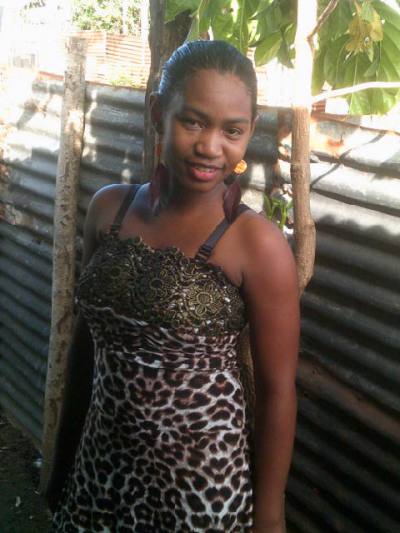 Sabrina 33 ans Vohemar Madagascar