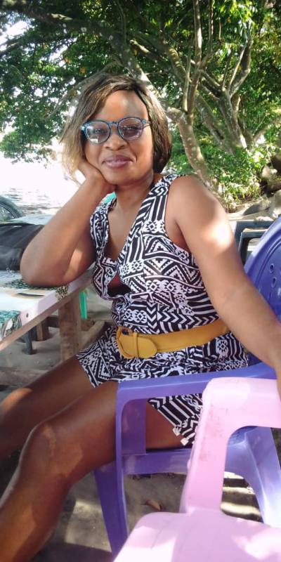 Yebel 36 Jahre Douala Kamerun