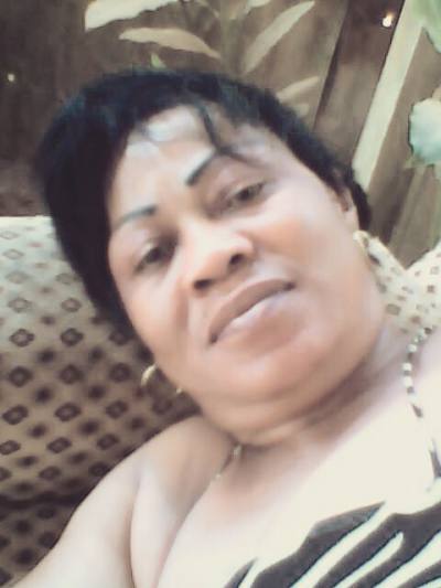 Mireille 49 ans Yaounde Cameroun
