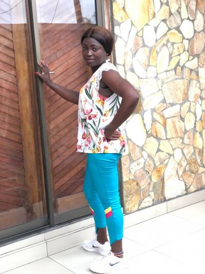 Angy 26 years Akonolinga  Cameroon