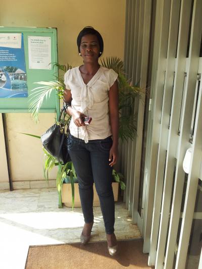 Ermine 43 years Douala Cameroon