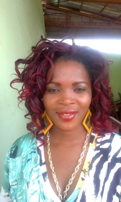 Nadine 35 ans Yaounde Cameroun
