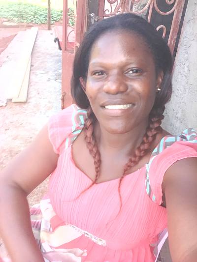 Patricia 45 Jahre Centre Kamerun
