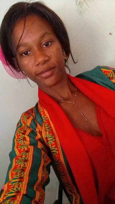 Marie 28 years Yaoundé Cameroon