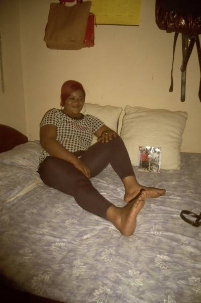 Emilie 49 Jahre Yaoundé Kamerun