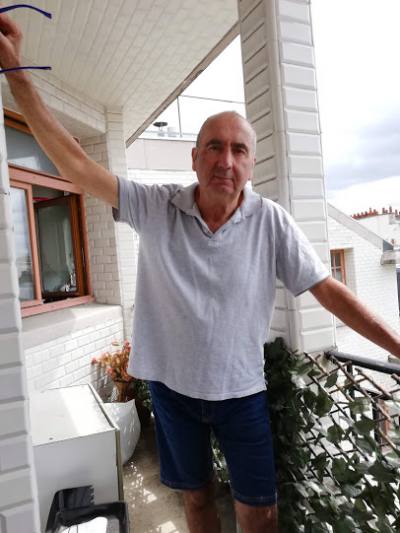 Jean claude 57 ans Paris France