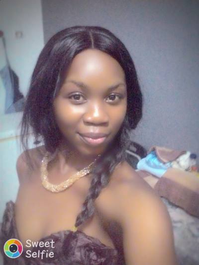 Esther 30 years Douala Cameroon