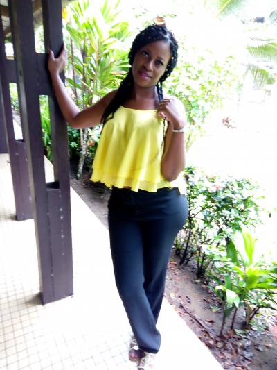 Corinne 37 ans Yaounde Cameroun