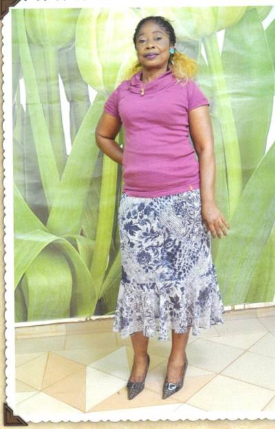 Sylvie 60 ans Yaoundé Cameroun