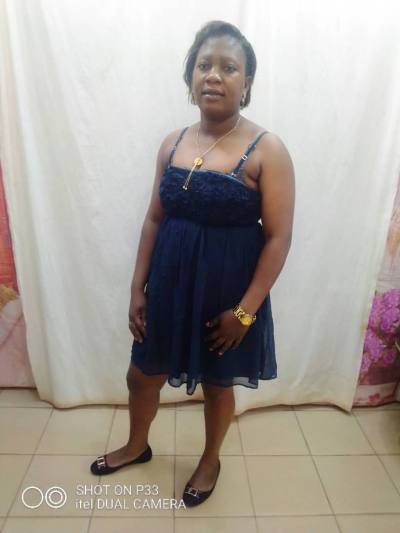 Florence 34 ans Yaoundé  Cameroun
