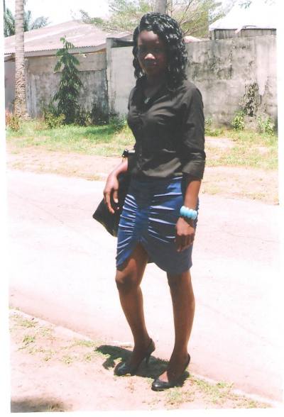 Mariame 34 Jahre Abidjan Elfenbeinküste