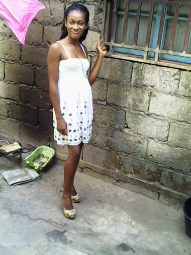 Ynes 32 ans Sangmelima Cameroun