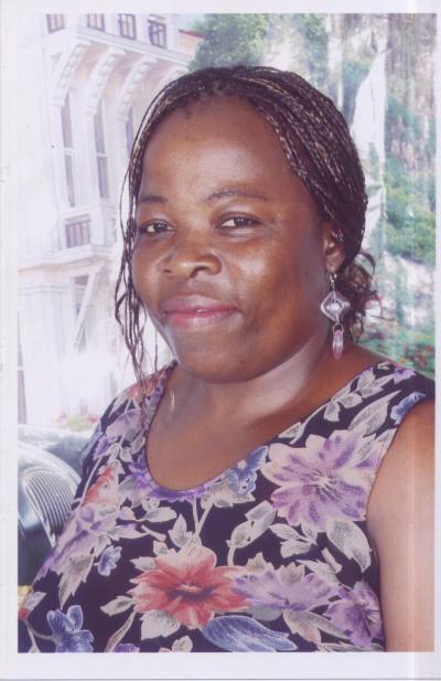 Danielle 45 Jahre Douala Kamerun