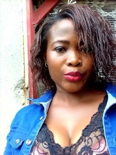 Site Baise pour lesbiennes femmes Douala intéressés par les Rencontres, Fbook Cameroun
