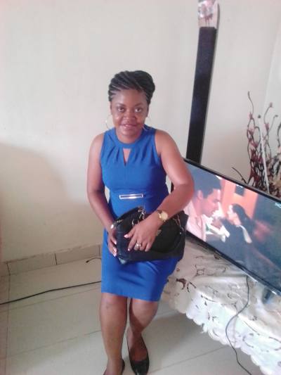 Anne  41 ans Douala Cameroun