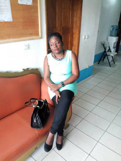 Nadege 41 ans Douala Cameroun