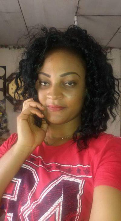 Ashanel 34 ans Yaoundé Cameroun