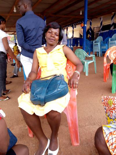 Paulina 44 ans Yaoundé Cameroun