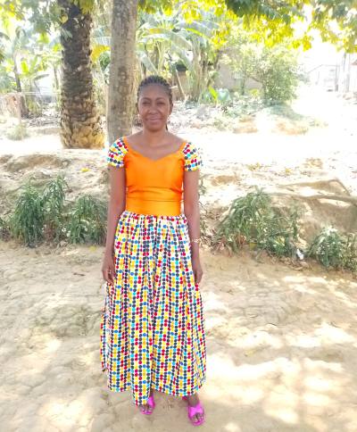 Pauline 31 Jahre Etoudi Kamerun