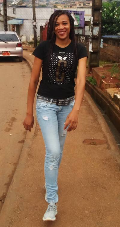 Sabine 39 ans Yaoundé Cameroun