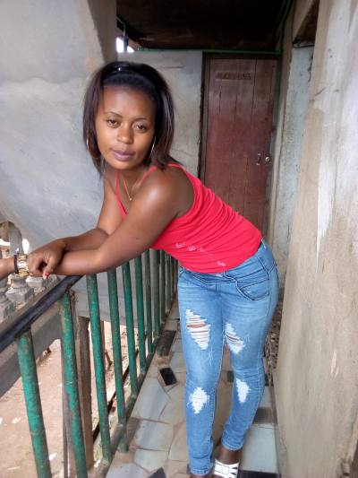 Annie 31 ans Antananarivo Madagascar