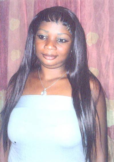 Dona 39 ans Yaoundé Cameroun