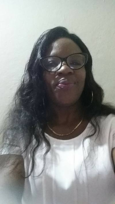 Nadia 51 ans Douala Cameroun