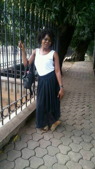 Leatitia 36 ans Yaoundé Cameroun