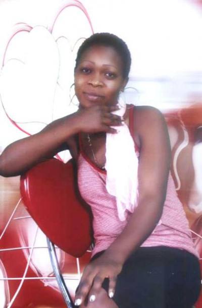 Jacinthe 40 ans Yaoundé Cameroun