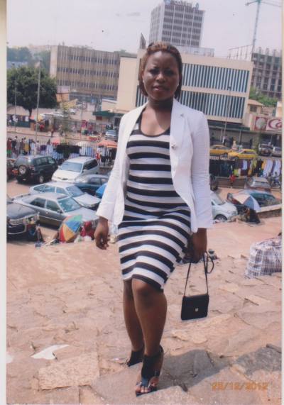 Aimee 38 ans Yaoundé Cameroun