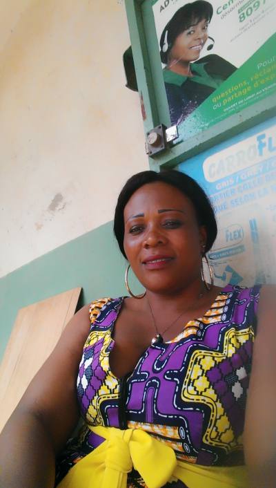 Carole 43 ans Yaoundé Cameroun
