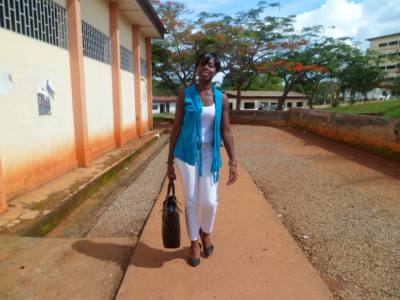 Jasmine 35 Jahre Yaounde Kamerun