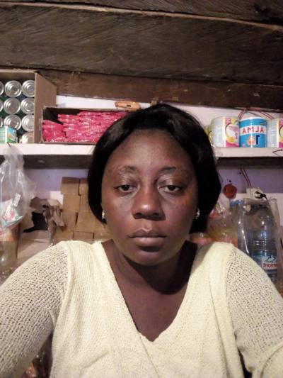 Monique 39 ans Douala Cameroun