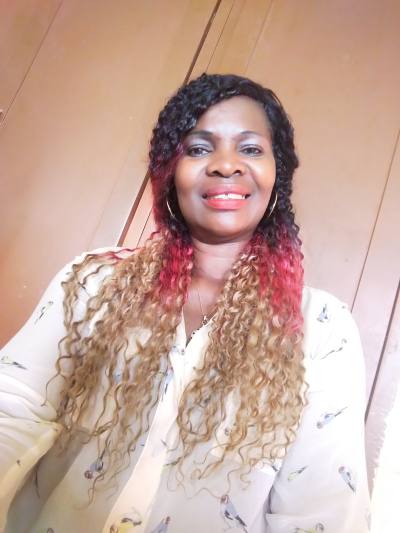 Rufine 50 ans Yaoundé Cameroun