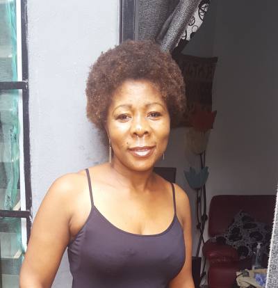 Marie 46 Jahre Yaoundé Kamerun