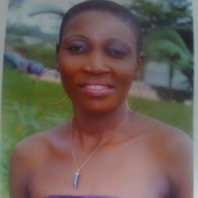 Eyidi 37 Jahre Douala Kamerun