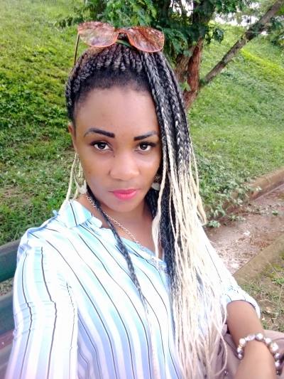 Beatrice 34 ans Yaoundé Iv Cameroun