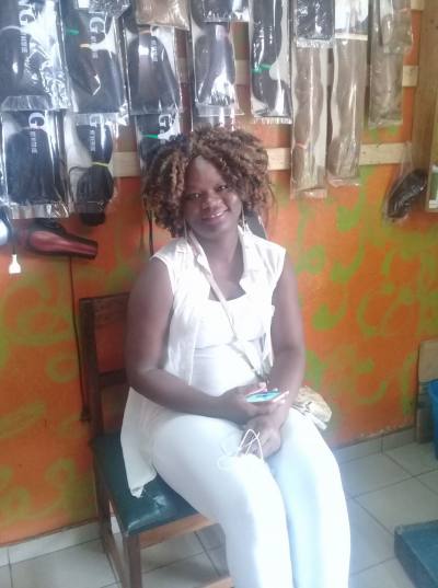 Charlotte 37 ans Bamako Mali